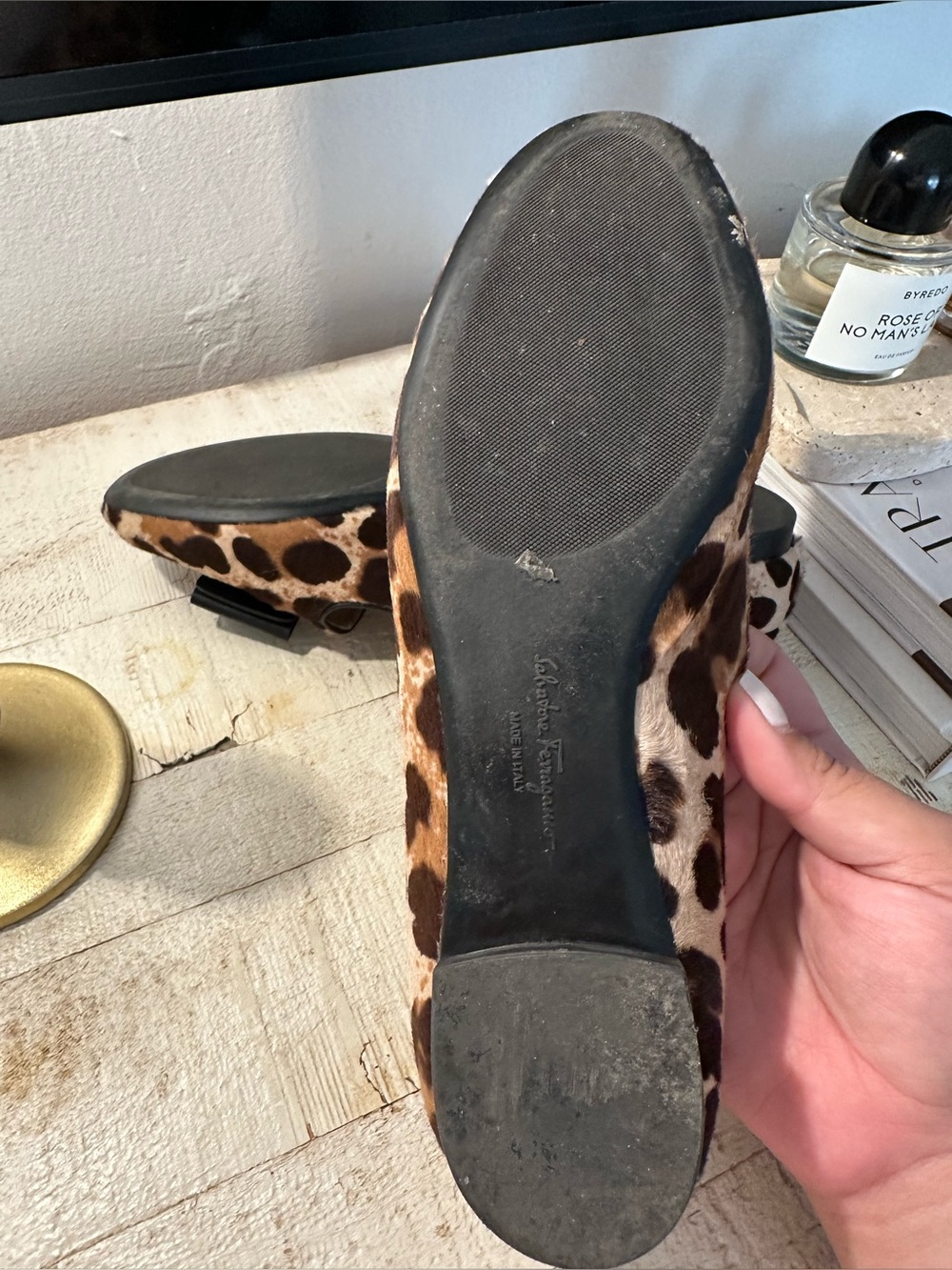 Salvatore Ferragamo Leopard Print Vara Bow Flats in Brown and Black - Picture 8 of 10
